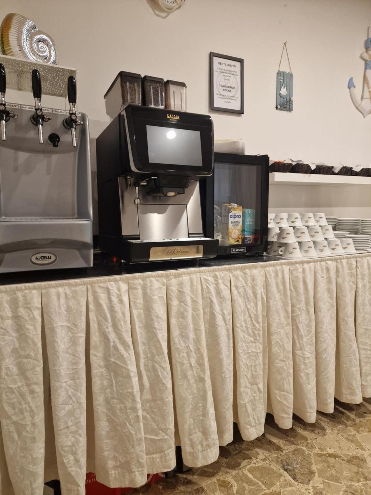 רימיני Hotel Annamare מראה חיצוני תמונה