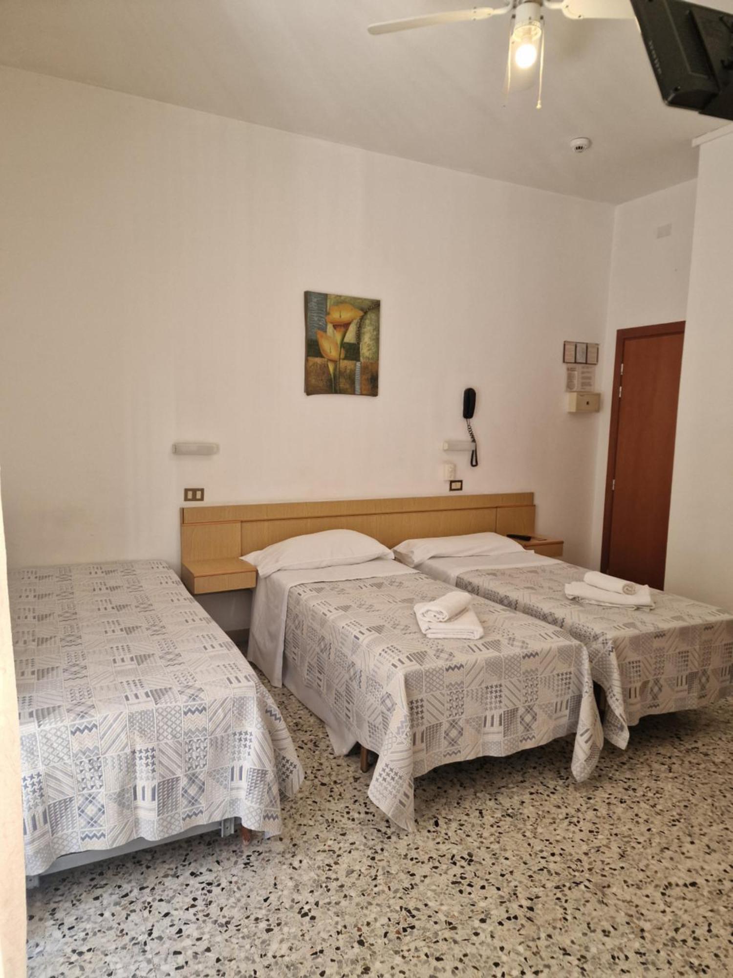 רימיני Hotel Annamare מראה חיצוני תמונה