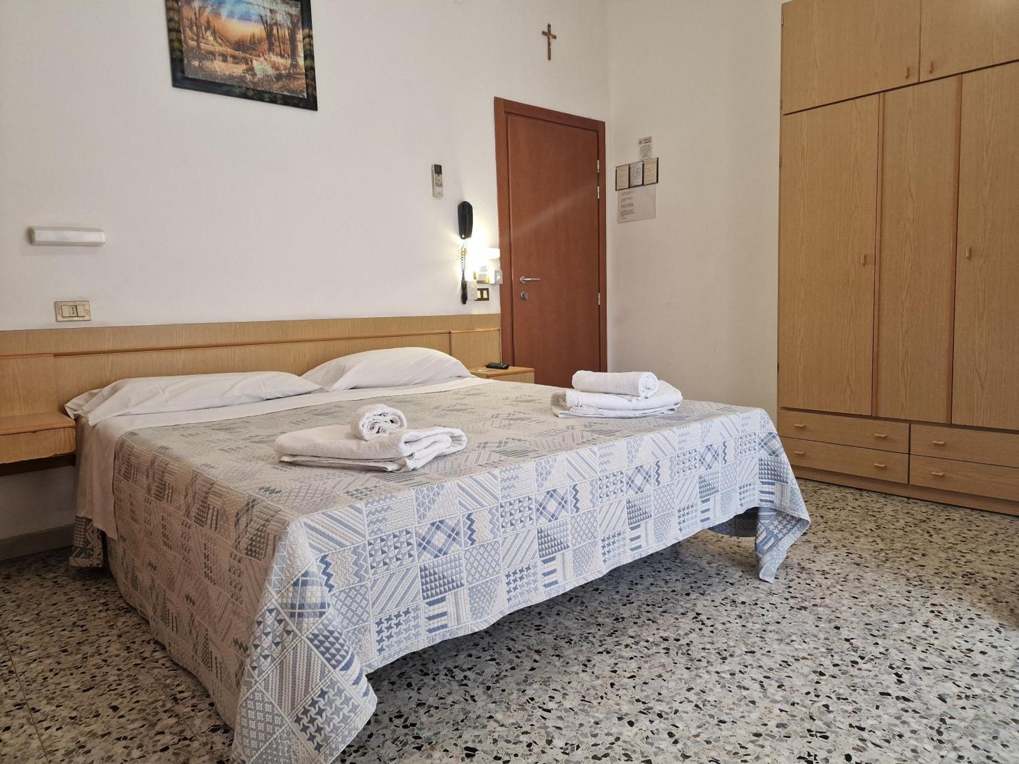 רימיני Hotel Annamare מראה חיצוני תמונה