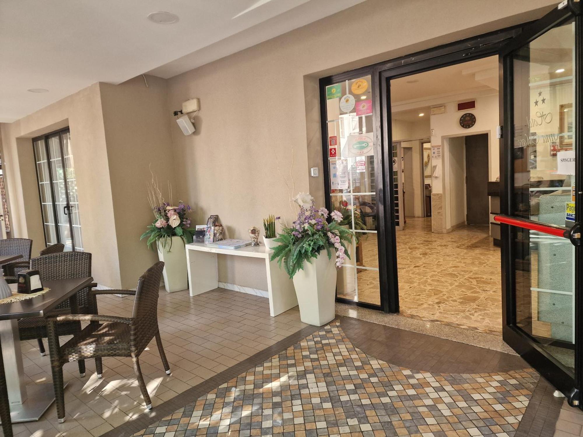 רימיני Hotel Annamare מראה חיצוני תמונה