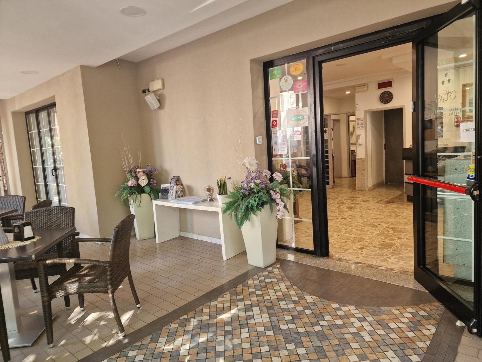 רימיני Hotel Annamare מראה חיצוני תמונה